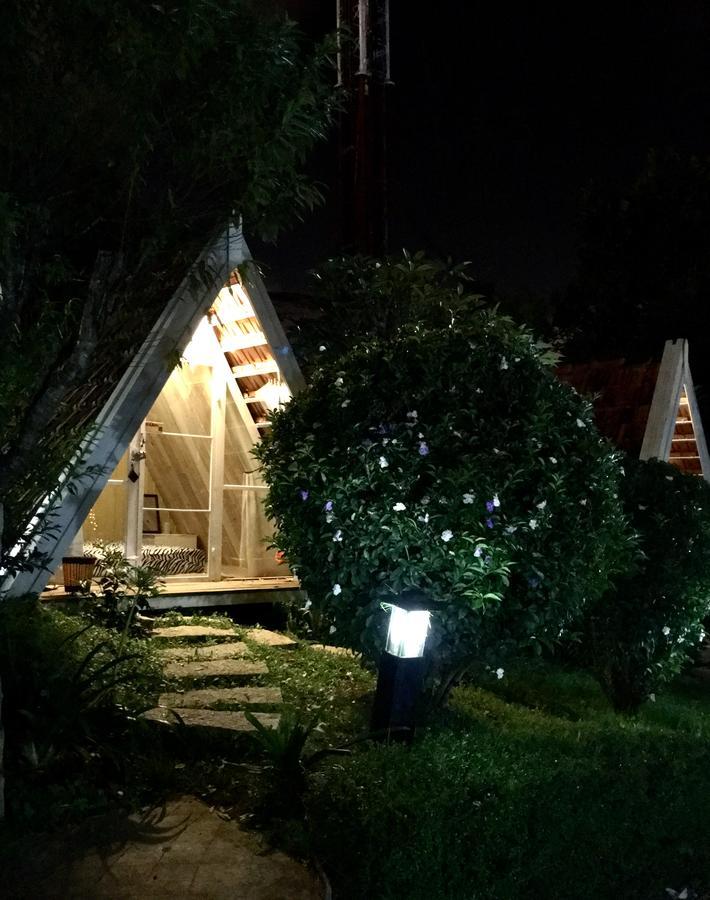 Vanda Garden Hill Vandrarhem Dalat Exteriör bild